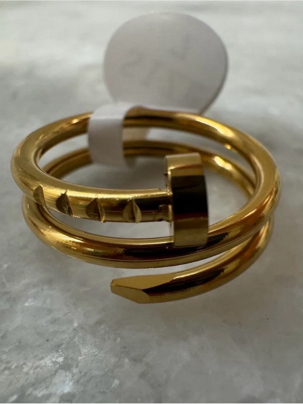 N/A elegant gold